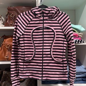 LULULEMON SCUBA PINK/black stripe Fleece hoodie!